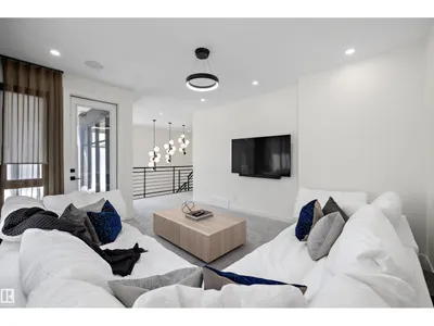 14624 93 AV NW photo 31