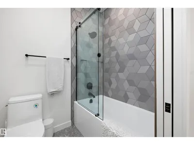 14624 93 AV NW photo 44