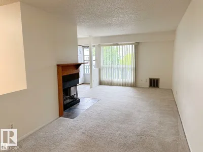 #132 2703 79 ST NW photo 7
