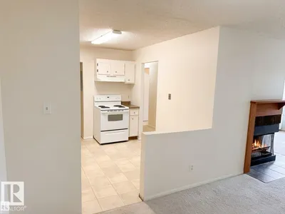 #132 2703 79 ST NW photo 11
