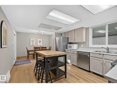 17919 78 AV NW photo 12