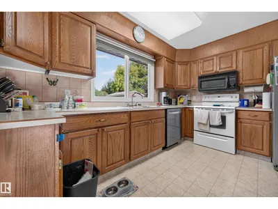 4 GREYSTONE CR photo 18