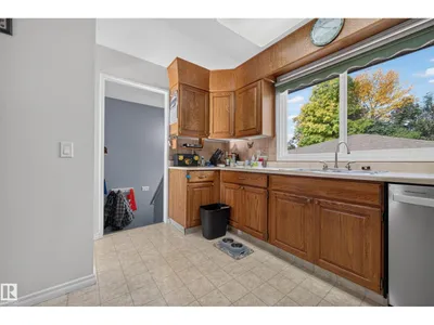 4 GREYSTONE CR photo 20