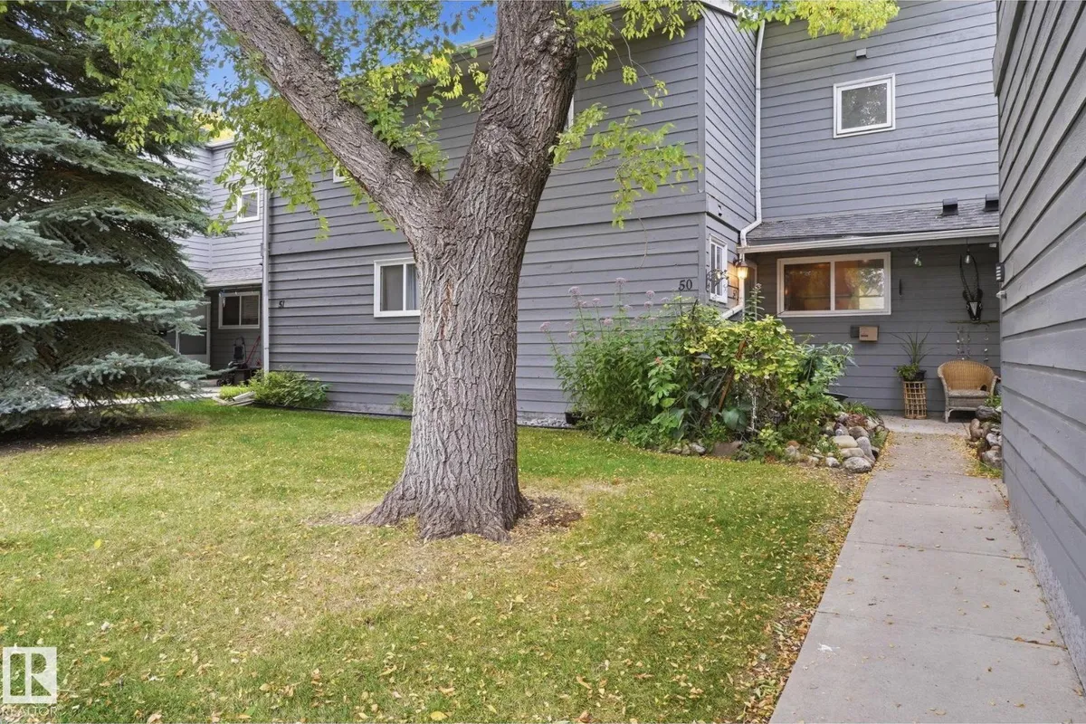 #50 4610 17 AV NW exterior