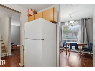 #50 4610 17 AV NW photo 16