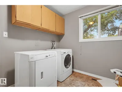 #50 4610 17 AV NW photo 24