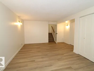 1 Greenwich CR photo 26