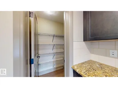 4826 171A AV NW photo 11