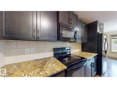 4826 171A AV NW photo 10