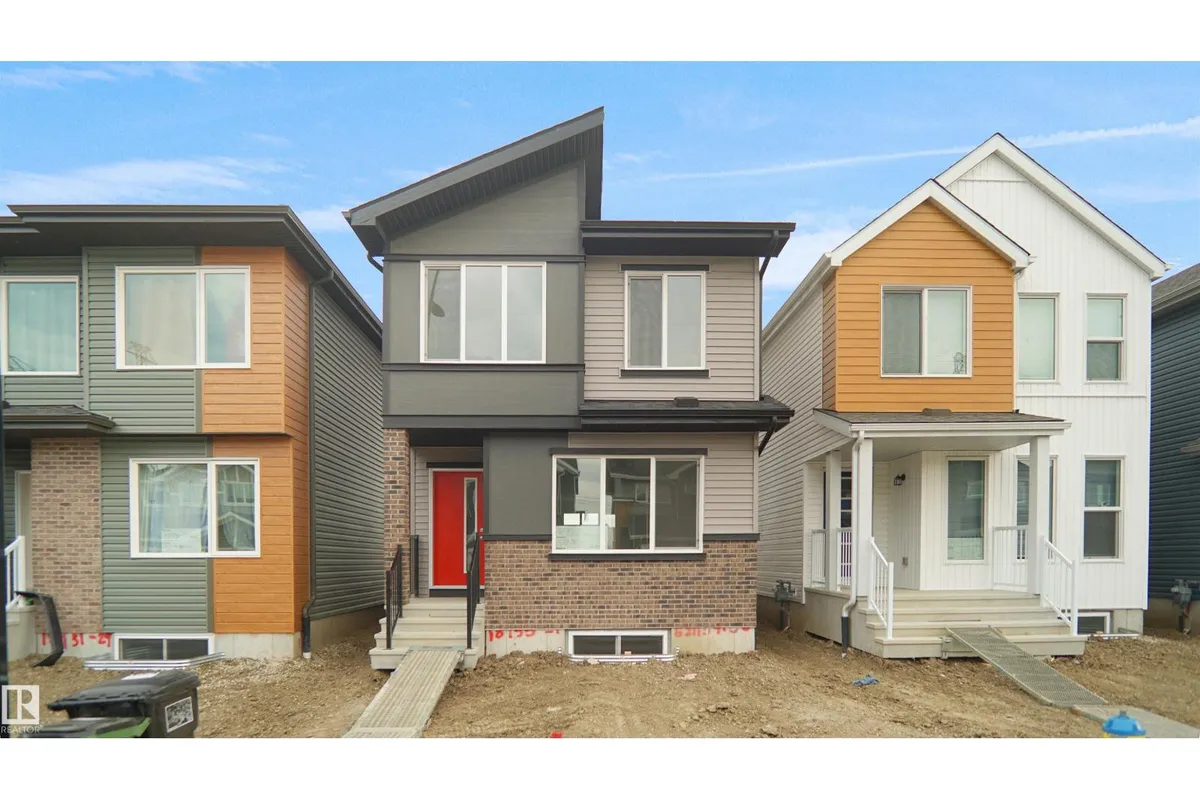 18832 28 AV NW exterior