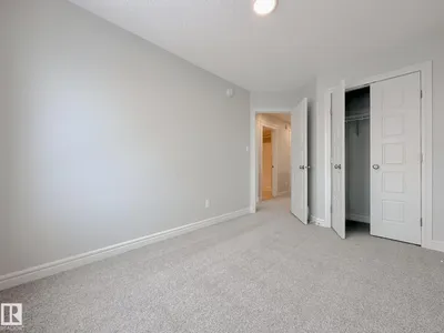 18832 28 AV NW photo 19