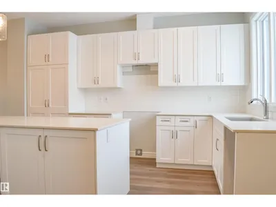 18832 28 AV NW photo 7