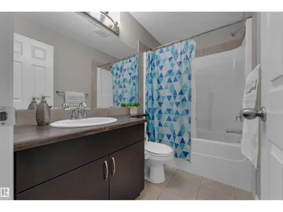 5128 20 AV SW photo 24