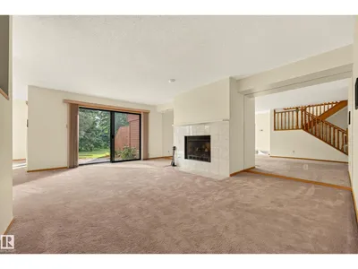 #23 500 LESSARD DR NW photo 7