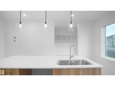 20843 16 AV NW photo 17