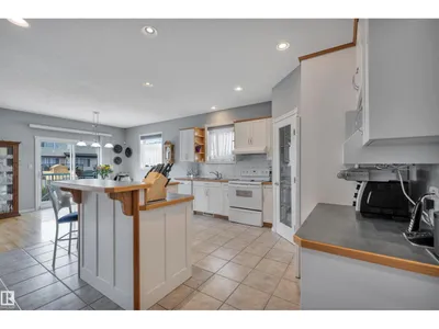 14932 136 ST NW photo 11