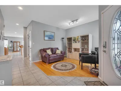 14932 136 ST NW photo 6
