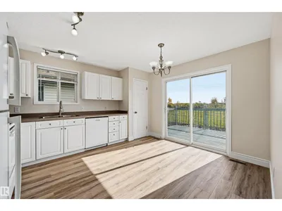 11615 8 AV NW photo 9