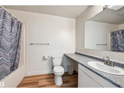 11615 8 AV NW photo 35