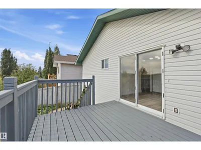 11615 8 AV NW photo 39