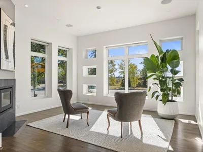 7548 110 AV NW photo 15