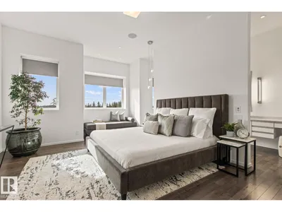7548 110 AV NW photo 28