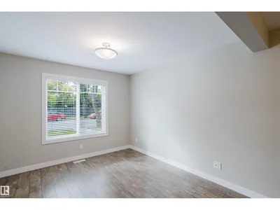 12504-12510 119 AV NW photo 8