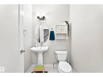5718 175A AV NW photo 13