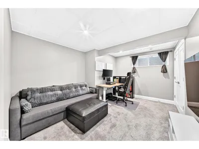 5718 175A AV NW photo 27