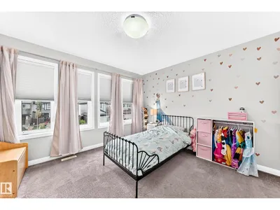 5718 175A AV NW photo 20