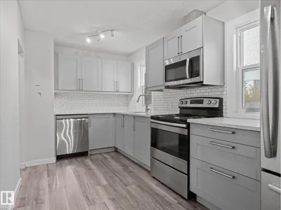 12018 126 St NW NW photo 12