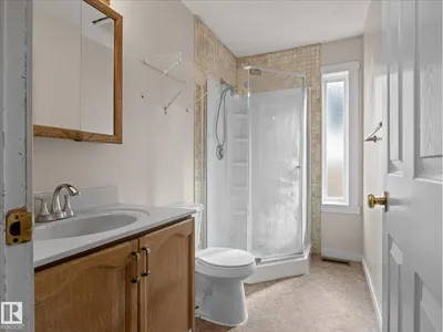 12018 126 St NW NW photo 18