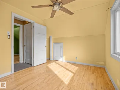 12018 126 St NW NW photo 24