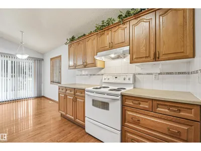 16206 84 ST NW photo 17