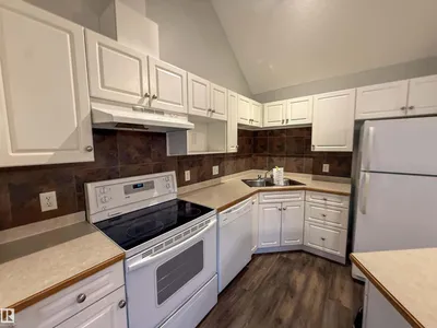 #515 11325 83 ST NW photo 17