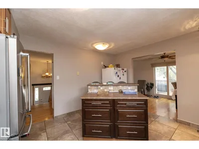15312 109 AV NW photo 18