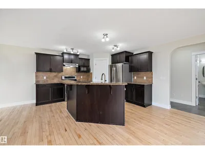 178 WOODBEND WY photo 4