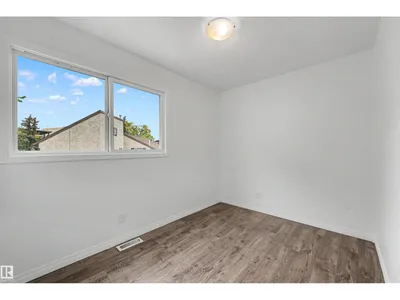 8C MEADOWLARK VG NW photo 26