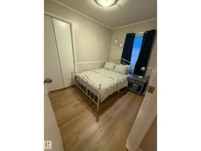 10649 125 ST NW photo 19