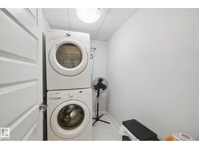 #125 5151 Windermere BV SW SW photo 14