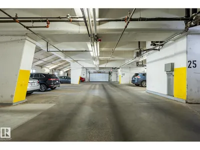 #705 10909 103 AV NW photo 47