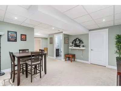 484 FOXTAIL CO photo 42