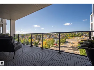 #732 200 BELLEROSE DR photo 18