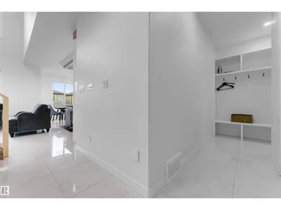 403 Pine Point photo 9