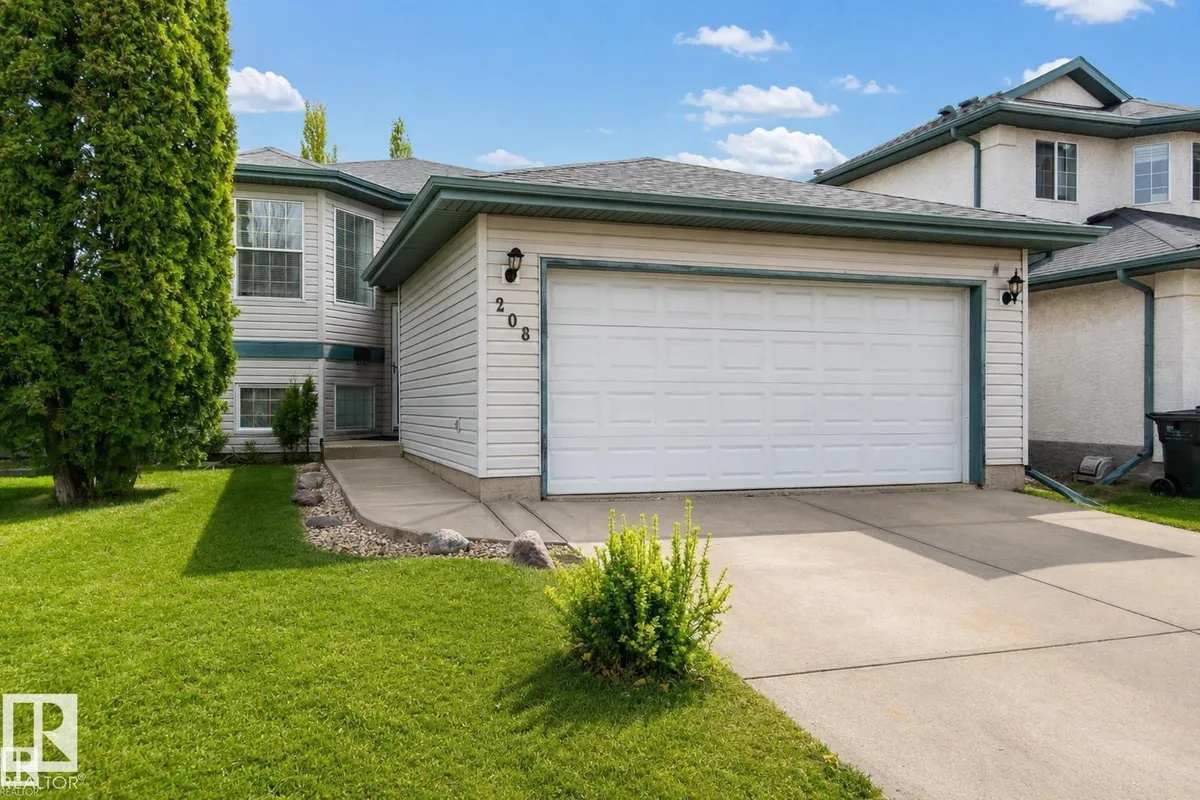 208 Rainbow CR exterior