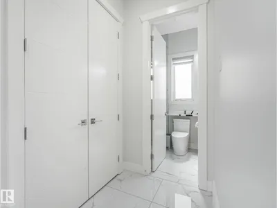 120 38 ST SW SW photo 11