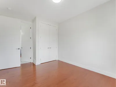 120 38 ST SW SW photo 41