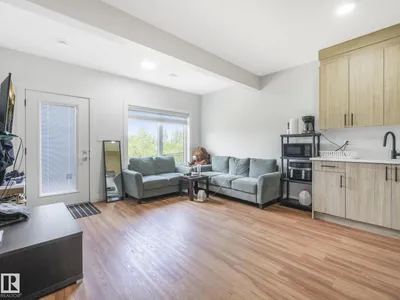 120 38 ST SW SW photo 56