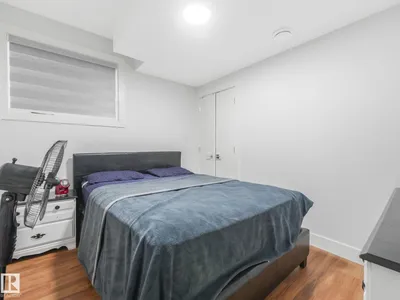 120 38 ST SW SW photo 62