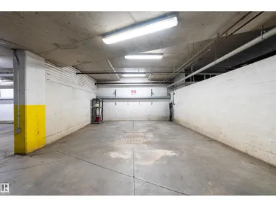 #203 8931 156 ST NW photo 37